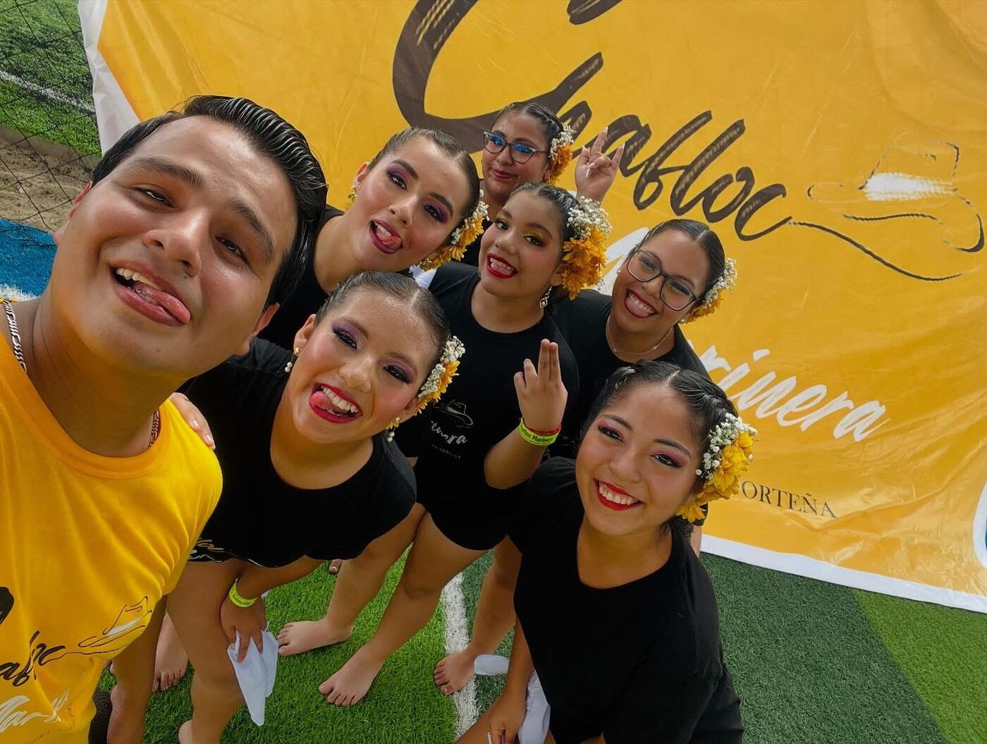 Selfie grupal del equipo Chafloc Marinera