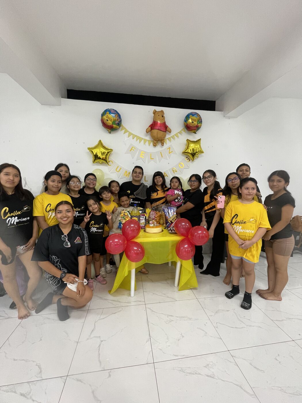 Celebración de cumpleaños en la academia